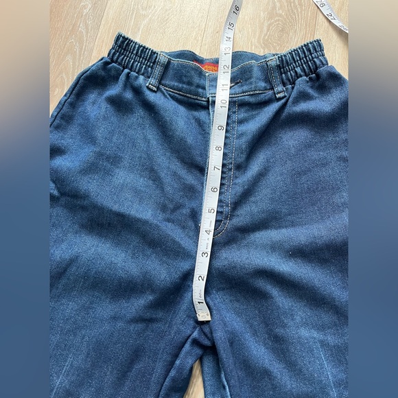 SOLD Levi’s Vintage Elastic High Waist Jeans Size 26 - Picture 6 of 11